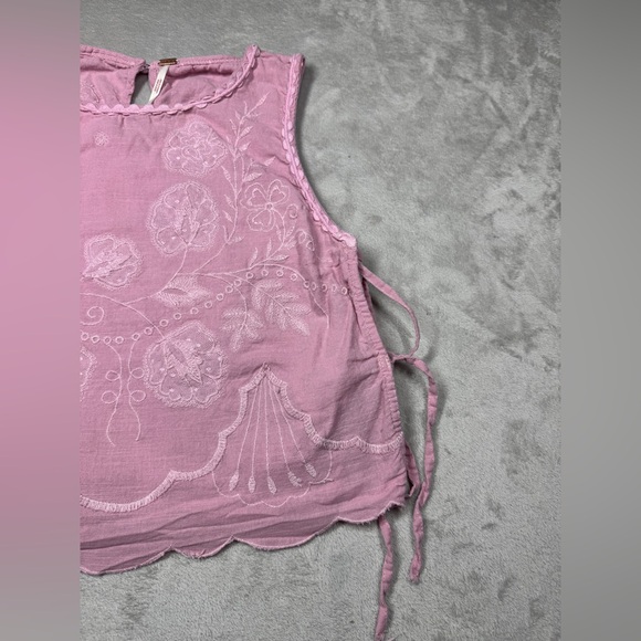 Free People Faded Gardens Floral Embroidered Pink Tie Cropped Tank Size XS - Picture 8 of 16